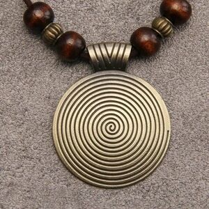 Elegant Spiral Pendant Necklace